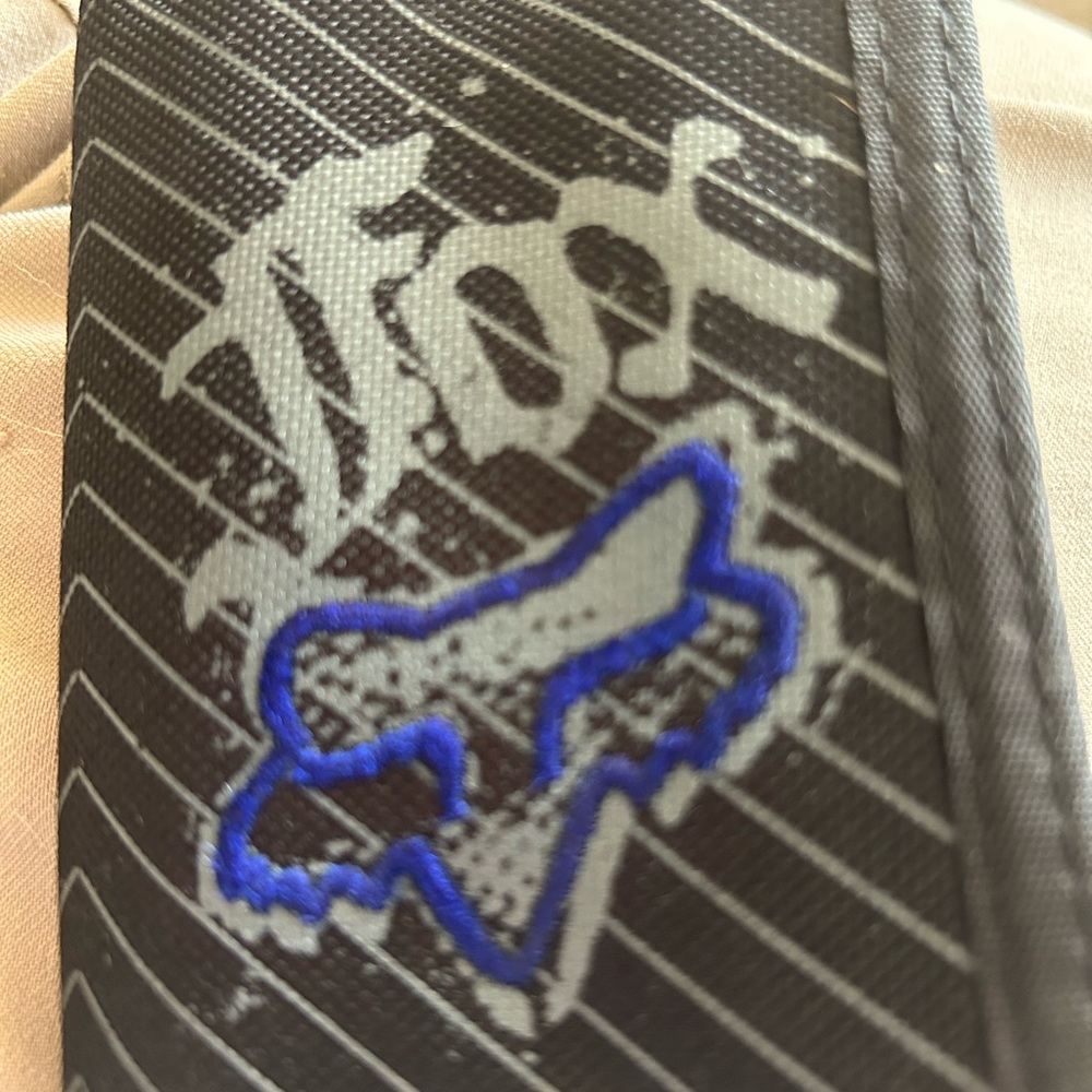 90s fox racing wallet in perfect condition, hard to find item.